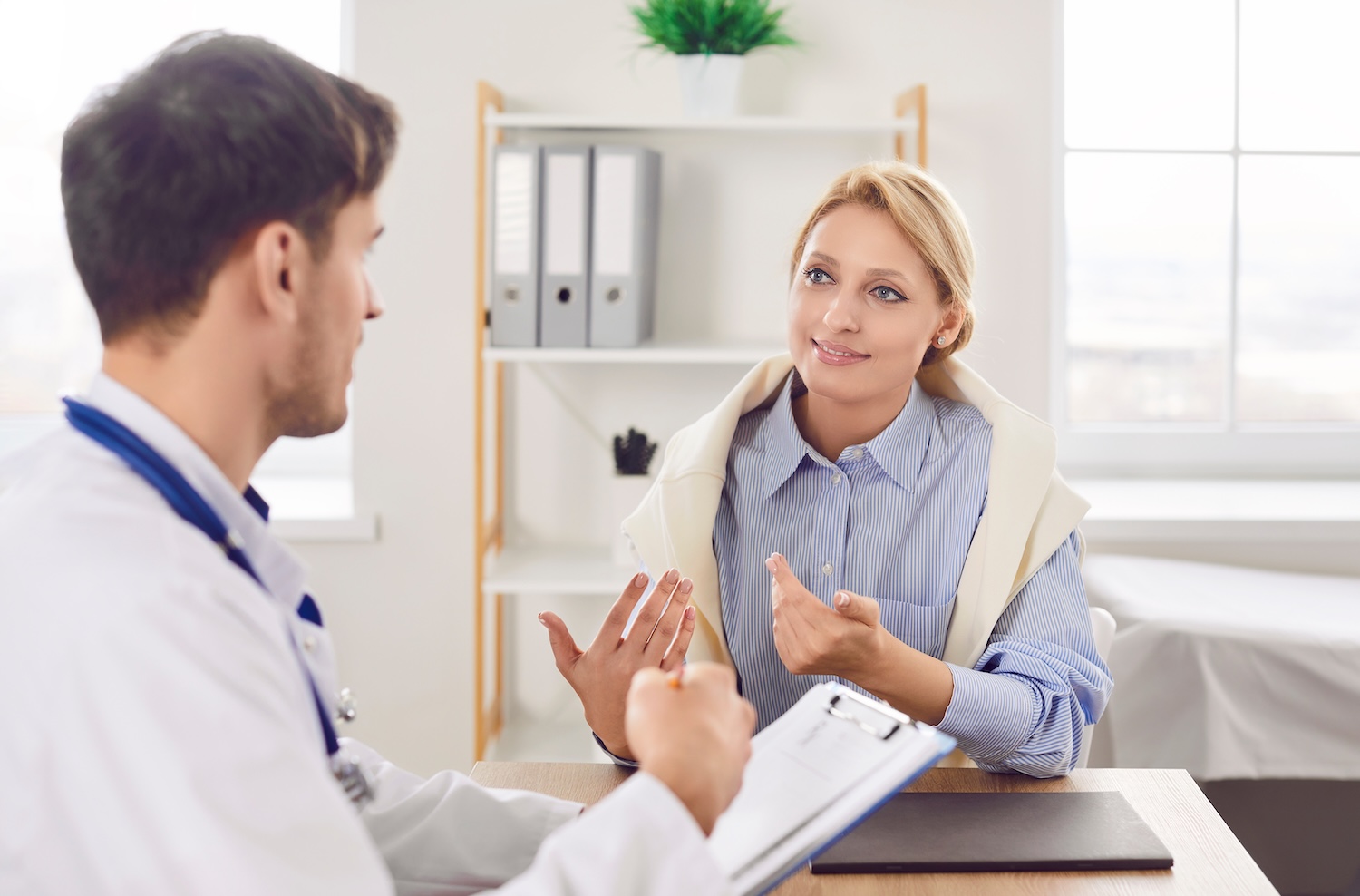 Virginia hospitalist physician job at $200 per hour